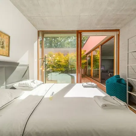 Luxury & Modern 4bd With Panoramic Lake View By Guestlee Casa vacanze *
