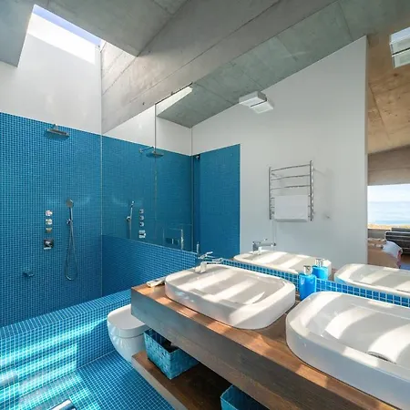 펜션 Luxury & Modern 4bd With Panoramic Lake View By Guestlee 루트리